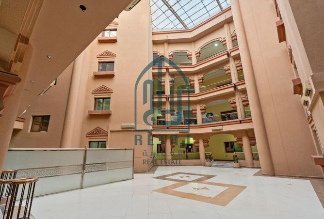 950745 - Property Image 2