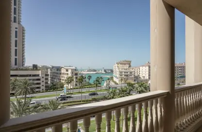 Apartment - 1 Bedroom - 2 Bathrooms for rent in Porto Arabia - The Pearl Island - Doha