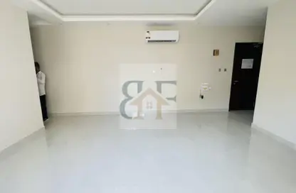 Apartment - 2 Bedrooms - 2 Bathrooms for rent in Fereej Abdul Aziz - Doha