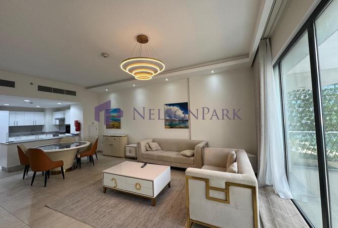 983244 - Property Image 2