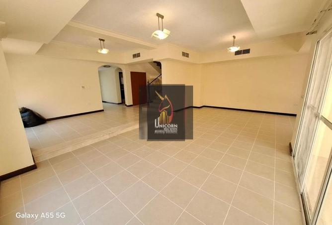 941143 - Property Image 3