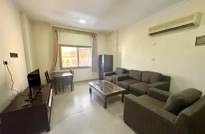 Apartment - 1 Bedroom - 1 Bathroom for rent in Al Ibreez Street - Mughalina - Doha