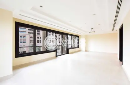 Apartment - 1 Bedroom - 2 Bathrooms for rent in West Porto Drive - Porto Arabia - The Pearl Island - Doha