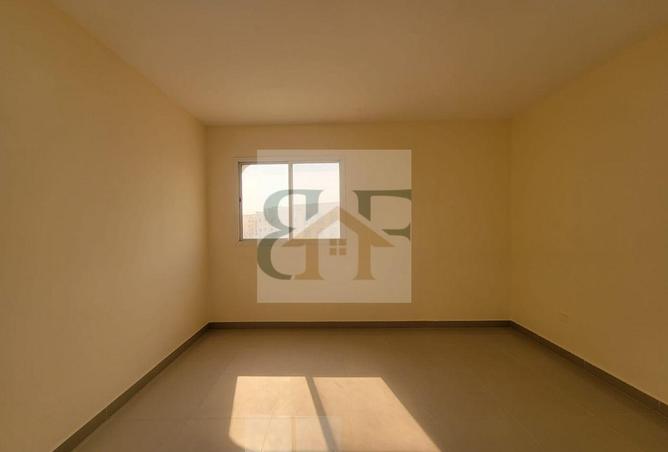 933478 - Property Image 3