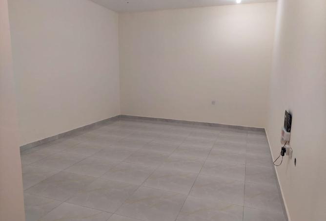 1004348 - Property Image 2