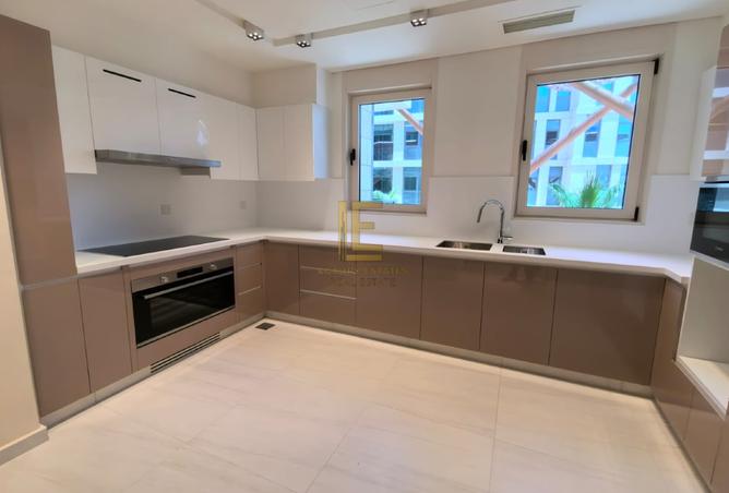 883106 - Property Image 3