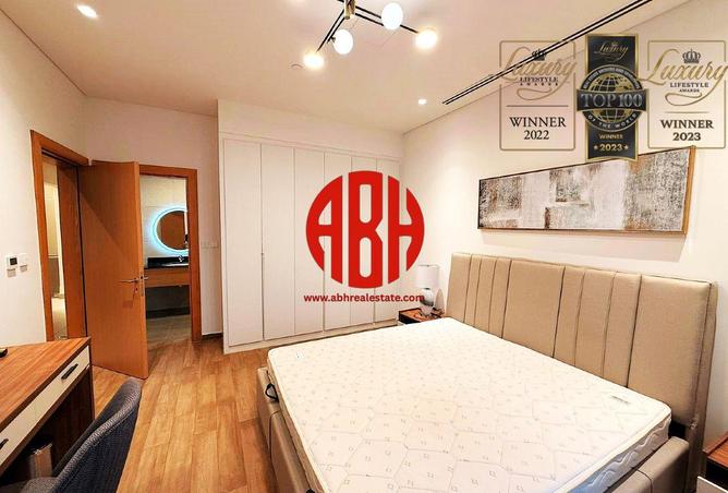 981771 - Property Image 2