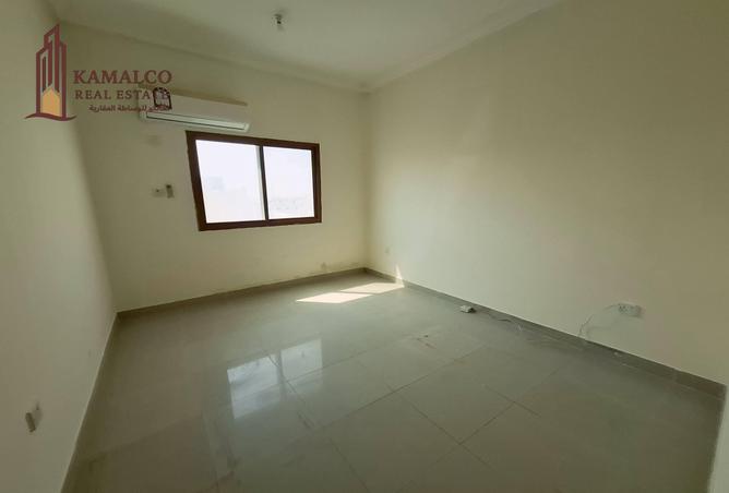 933669 - Property Image 3