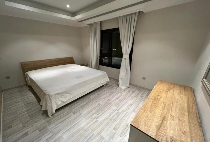 944725 - Property Image 3