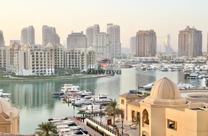 Apartment - 1 Bedroom - 2 Bathrooms for rent in Tower 23 - Porto Arabia - The Pearl Island - Doha