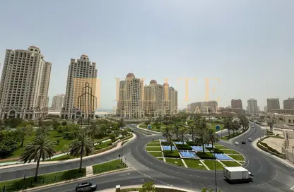 شقة - غرفة نوم - 2 حمامات للايجار في شقق جاردينو - جزيرة اللؤلؤة - الدوحة