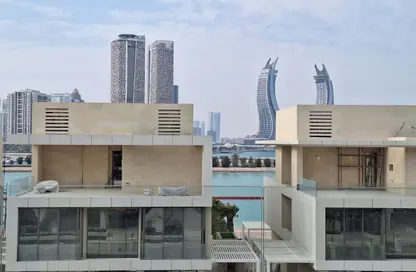 شقة - 2 غرف نوم - 3 حمامات للايجار في كريستال ريزيدنس - جزيرة جيوان - جزيرة اللؤلؤة - الدوحة