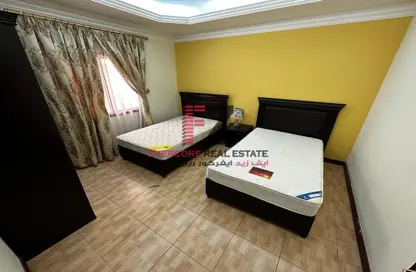 Room / Bedroom image for: Compound - 3 Bedrooms - 2 Bathrooms for rent in New Salata - New Salata - Salata - Doha, Image 1