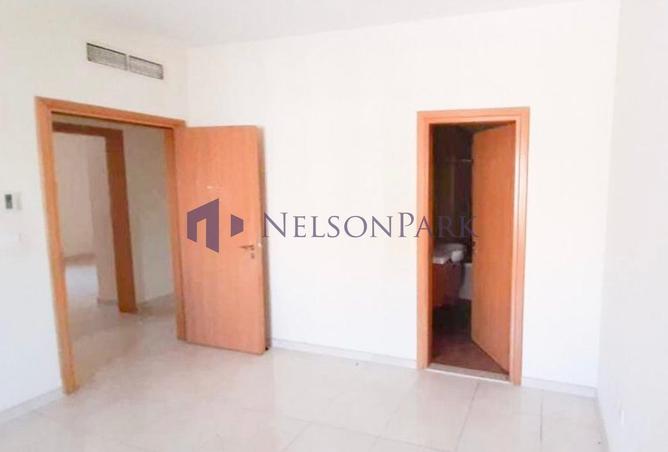 941167 - Property Image 2