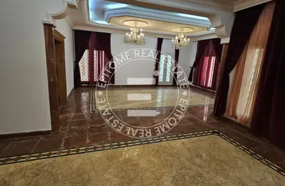 Villa - 5 Bedrooms - 7 Bathrooms for rent in Onaiza - Onaiza - Doha