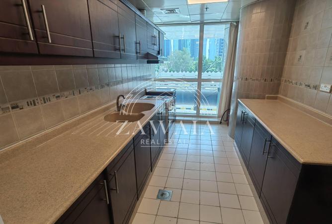954852 - Property Image 3