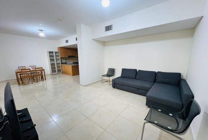 943378 - Property Image 2