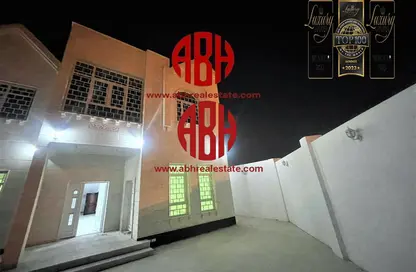 فيلا - 7 غرف نوم للايجار في مركز اعمال ام اي بي اس - شارع العزيزة - العزيزية - الدوحة