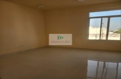 Empty Room image for: Apartment - 2 Bedrooms - 1 Bathroom for rent in Al Najda Street - Madinat Khalifa North - Madinat Khalifa - Doha, Image 1