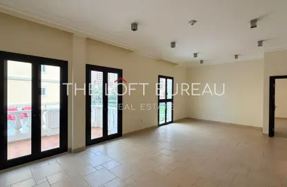 Apartment - 3 Bedrooms - 4 Bathrooms for rent in Mercato - Qanat Quartier - The Pearl Island - Doha
