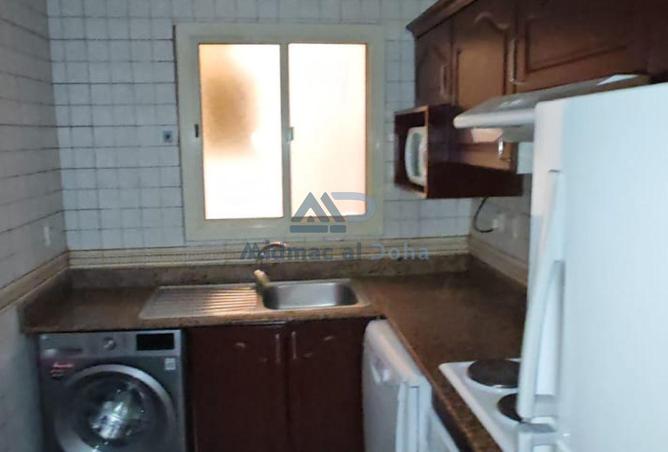 932333 - Property Image 2