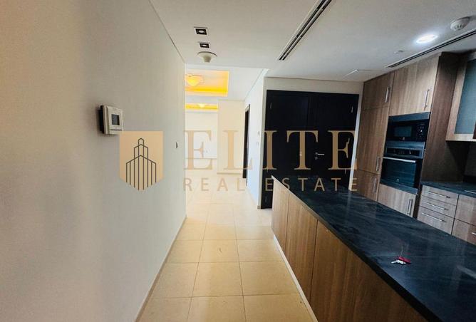 944700 - Property Image 2