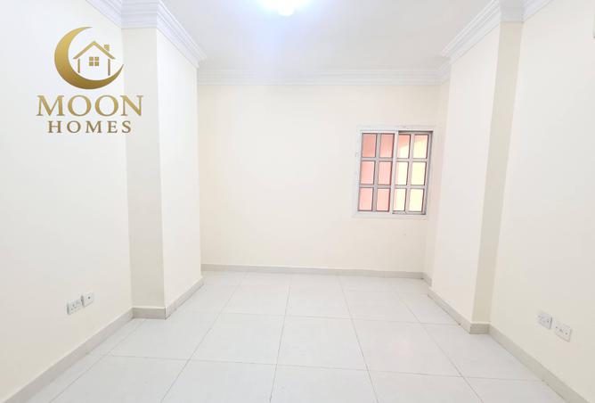 984389 - Property Image 3