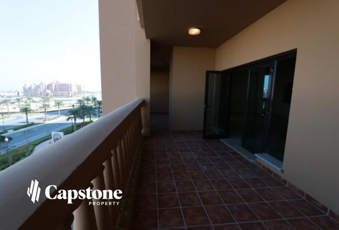 955797 - Property Image 2