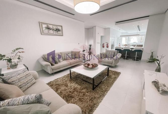 938210 - Property Image 2