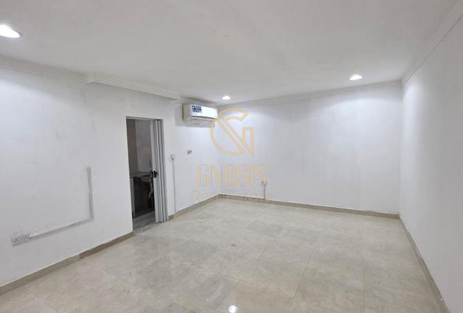 966325 - Property Main Image