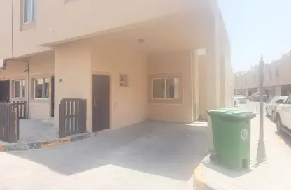 مجمع سكني - 4 غرف نوم - 4 حمامات للايجار في الغرافة - الدوحة