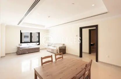 Apartment - 1 Bedroom - 2 Bathrooms for rent in East Porto Drive - Porto Arabia - The Pearl Island - Doha