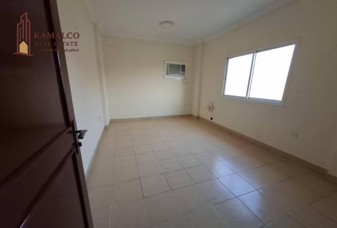 929954 - Property Image 2