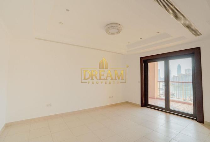 932456 - Property Image 3
