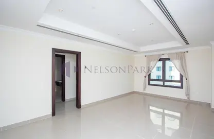 Apartment - 1 Bedroom - 2 Bathrooms for rent in West Porto Drive - Porto Arabia - The Pearl Island - Doha