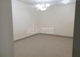 شقة - 3 غرف نوم - 2 حمامات للكراء في سوق الغرافة - الغرافة - الدوحة