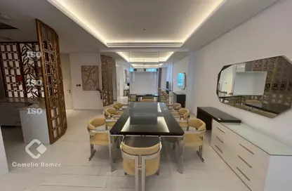 شقة - 2 غرف نوم - 4 حمامات للايجار في حدائق فلورستا - حدائق فلورستا - جزيرة اللؤلؤة - الدوحة