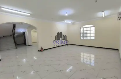 Villa - 5 Bedrooms - 5 Bathrooms for rent in Ain Khaled Villas - Ain Khaled - Doha