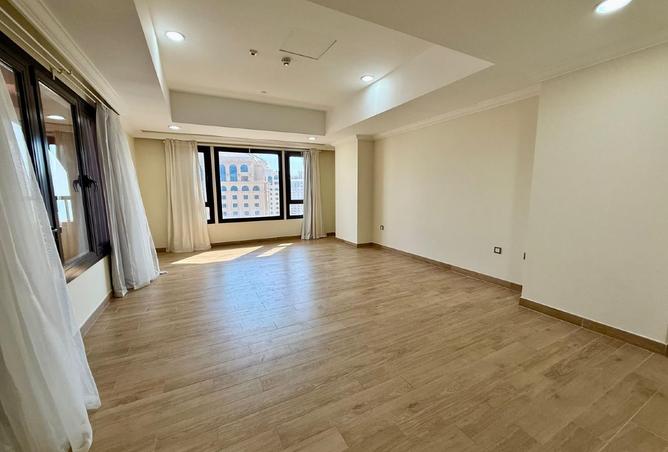 953193 - Property Image 2