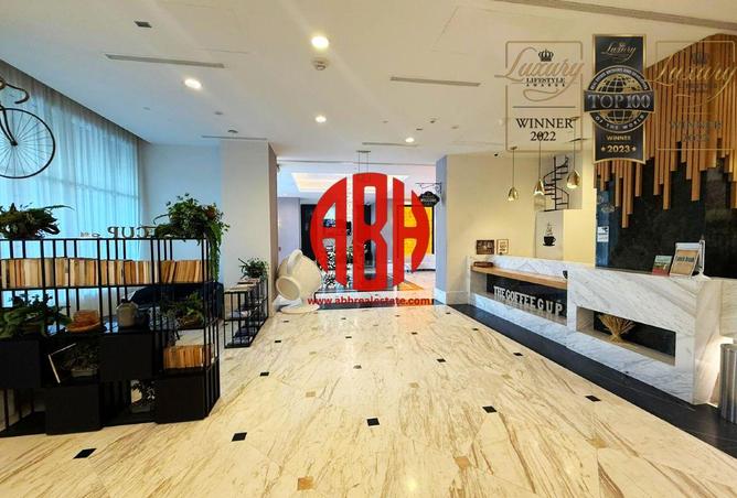 990553 - Property Image 2