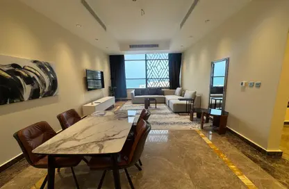 Apartment - 2 Bedrooms - 2 Bathrooms for rent in The Pearl Island - Doha