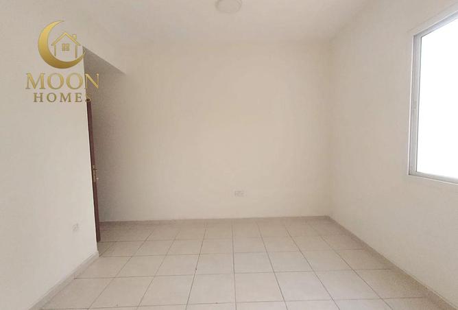 987236 - Property Image 2