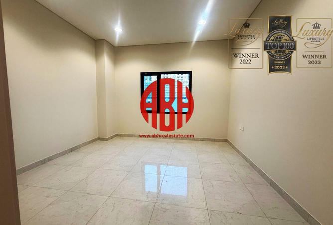 962886 - Property Image 2