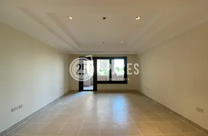 Apartment - 1 Bedroom - 2 Bathrooms for rent in West Porto Drive - Porto Arabia - The Pearl Island - Doha
