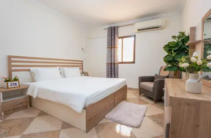 شقة - 2 غرف نوم - 2 حمامات للايجار في 5 قرية إزدان - قرية إزدان - الوكرة