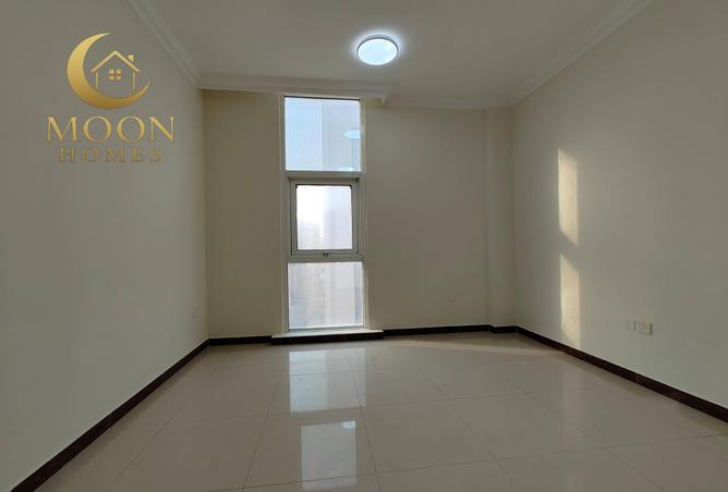 985255 - Property Image 3