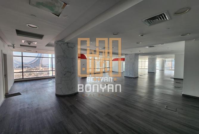 Office Space - Studio - 3 Bathrooms for rent in Marina Tower 23 - Marina District - Lusail