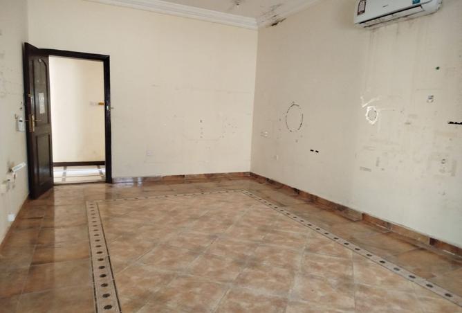 964271 - Property Image 2