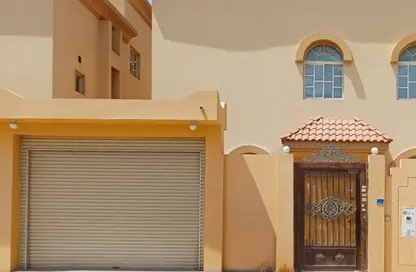 فيلا - 5 غرف نوم - 6 حمامات للايجار في وادي المرخ - مريخ - المريخ - الدوحة