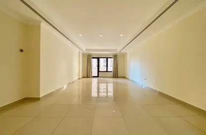 Apartment - 1 Bedroom - 2 Bathrooms for rent in East Porto Drive - Porto Arabia - The Pearl Island - Doha